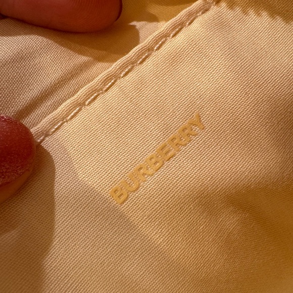 💕Burberry Pouch Wristlet Makeup Cosmetic Bag Beige from LOGO Zippered NEW - Picture 6 of 8